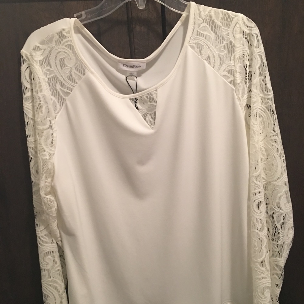 White dress blouse with lace